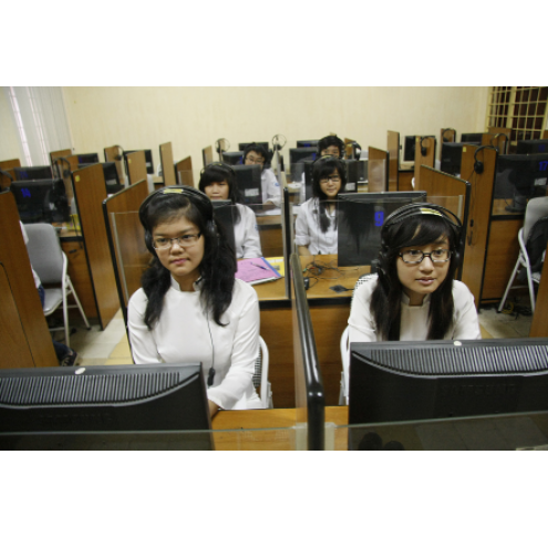 PHÒNG LAB HỌC NGOẠI NGỮ