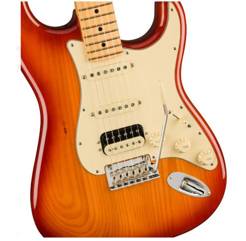 American Professional II tratocaster ® HSS (Sienna Sunburst)